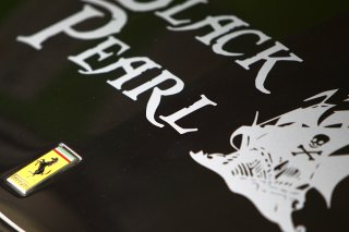 AMBIANCE FERRARI LOGO WITH BLACK PEARL LOGO