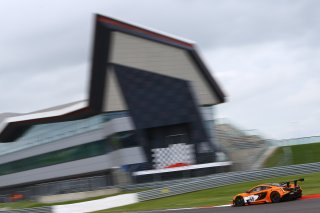 #58 VON RYAN RACING (NZL) MCLAREN 650 S GT3 SHANE VAN GISBERGEN (NZE) ROB BELL (GBR) KEVIN ESTRE (FRA)