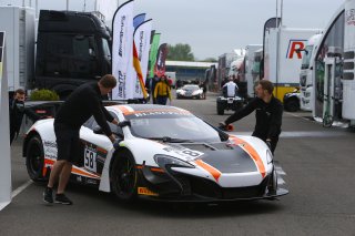 #58 GARAGE 59 (GBR) MCLAREN 650S GT3 ROB BELL(GBR) COME LEDOGAR (FRA) SHANE VAN GISBERGEN (NZL)
