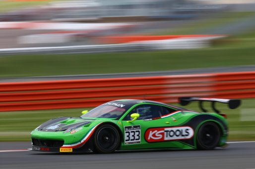 #333 RINALDI RACING (DEU) FERRARI 458 ITALIA GT3 RINAT SALIKHOV (RUS) MARCO SEEFRIED (DEU) NORBERT SIEDLER (AUT) | OLIVIER BEROUD / VISION SPORT AGENCY