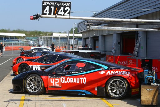 SETUP DAY IN THE PITLANE | OLIVIER BEROUD / VISION SPORT AGENCY
