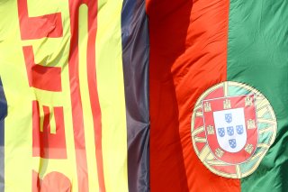 AMBIANCE PORTUGUESE FLAG