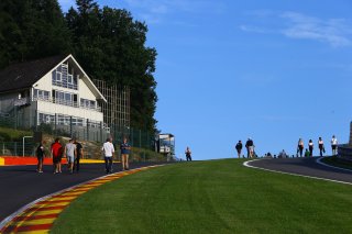TRACKWALK