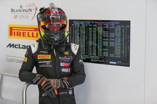 #42 STRAKKA RACING (GBR) MCLAREN 650 S GT3 NICK LEVENTIS (GBR) | OLIVIER BEROUD / VISION SPORT AGENCY