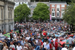 CROWD AT THE PARADE