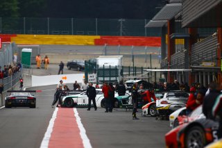 AMBIANCE PITLANE