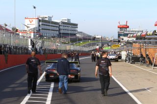 PITLANE AMBIANCE