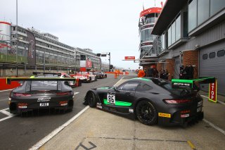 #86 HTP MOTORSPORT (DEU) MERCEDES AMG GT3 JULES SZYMKOVIAK (NDl) BERND SCHNEIDER (DEU)