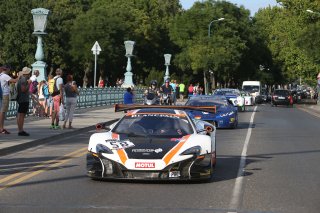 #58 GARAGE 59 (GBR) MCLAREN 650 S GT3 ALVARO PARENTE (PRT) ROB BELL (GBR)