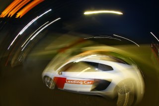 AUDI R8 - LEADING CAR