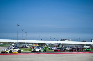 START OF THE MAIN RACE