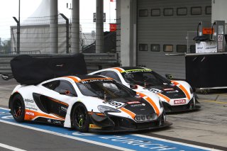 #58 GARAGE 59 (GBR) MCLAREN 650 S GT3 ALVARO PARENTE (PRT) ROB BELL (GBR)