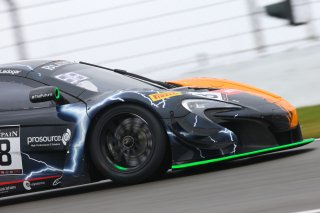 #58 STRAKKA RACING (GBR) MCLAREN 650S GT3 COME LEDOGAR (FRA) BEN BARNICOAT (GBR)