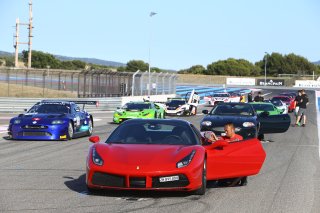 SUPERCARS ON TRACK