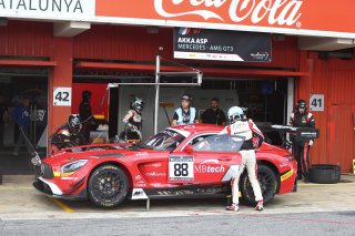 #88 AKKA ASP (FRA) MERCEDES AMG GT3 TRISTAN VAUTIER (FRA) FELIX ROSENQVIST (SWE)