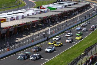 START OF THE QUALIFYING RACE