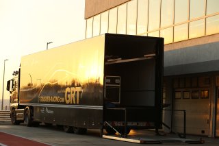 TRUCK UNLOADING