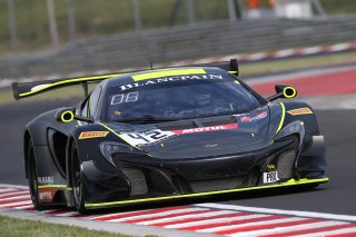 #42 STRAKKA MOTORSPORT (GBR) MCLAREN 650S GT3 MARTIN KODRIC (CRT) LEWIS WILLIAMSON (GBR)