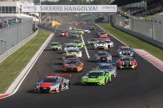 START OF THE QUALIFYING RACE