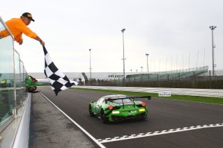 #333 RINALDI RACING (DEU) FERRARI 458 ITALIA GT3 MARCO SEEFRIED (DEU) NORBERT SIEDLER (AUT)