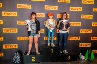 FANS IN THE PIRELLI HOSPITALITY