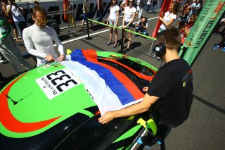 AMBIANCE STARTING GRID