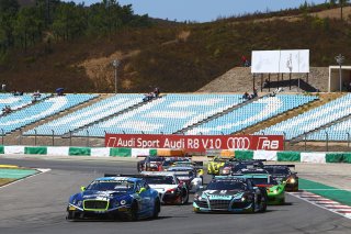 START OF THE MAIN RACE