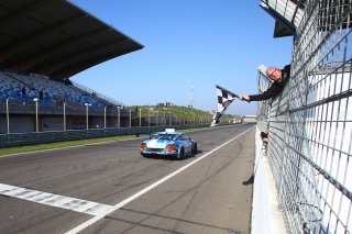 #84 BENTLEY TEAM HTP (DEU) BENTLEY CONTINENTAL GT3 MAXIMILAN BUHK (DEU) VINCENT ABRIL (FRA)