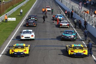 STARTING GRID OF THE MAIN RACE