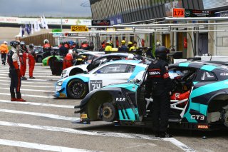 AMBIANCE PITLANE