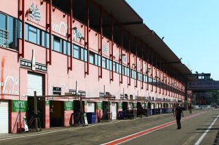 AMBIANCE PITLANE