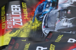 AMBIANCE ZOLDER AUTOGRAPH SESSION