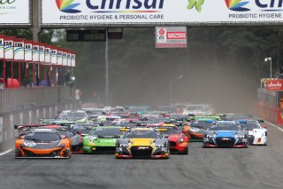 START OF THE QUALIFYING RACE