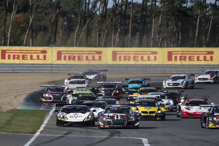 Laurens Vanthoor and Cesar Ramos dominate Zolder Qualifying Race