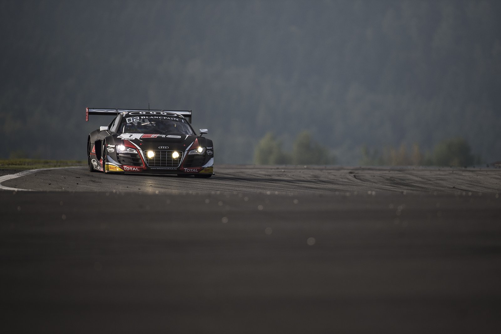 Pro Cup leader Vanthoor on top in Pre-Qualifying Session