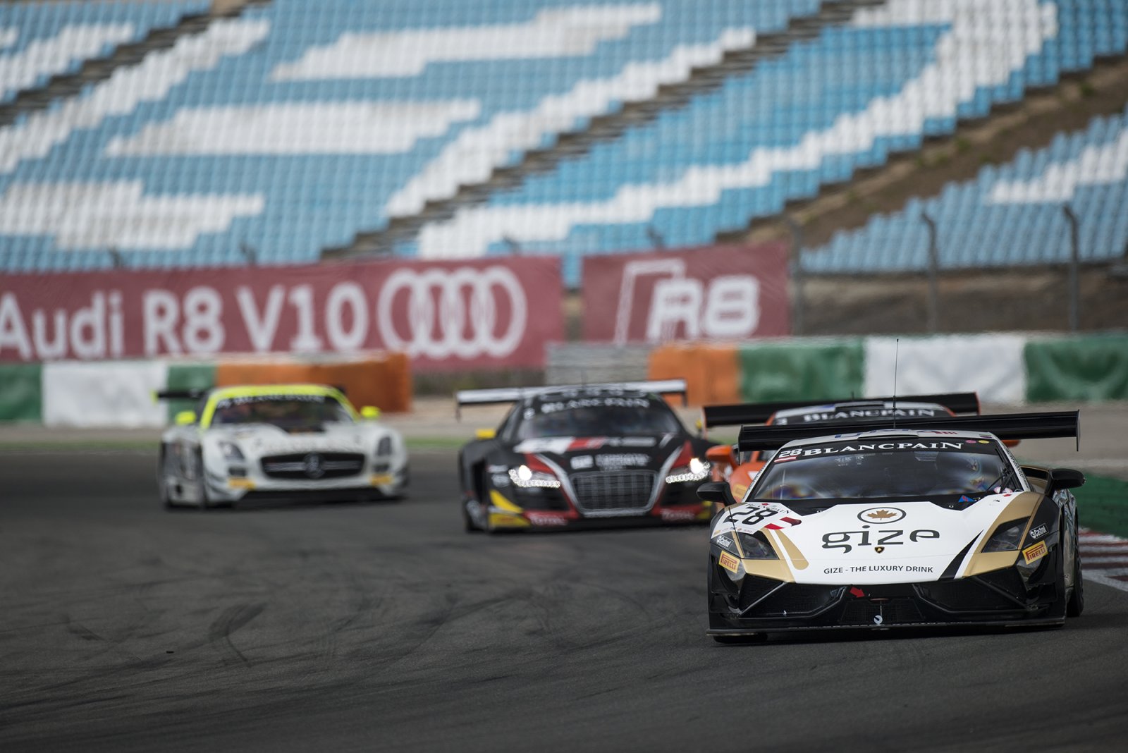 Hard-fought win for Bleekemolen and Proczyk in Qualifying Race