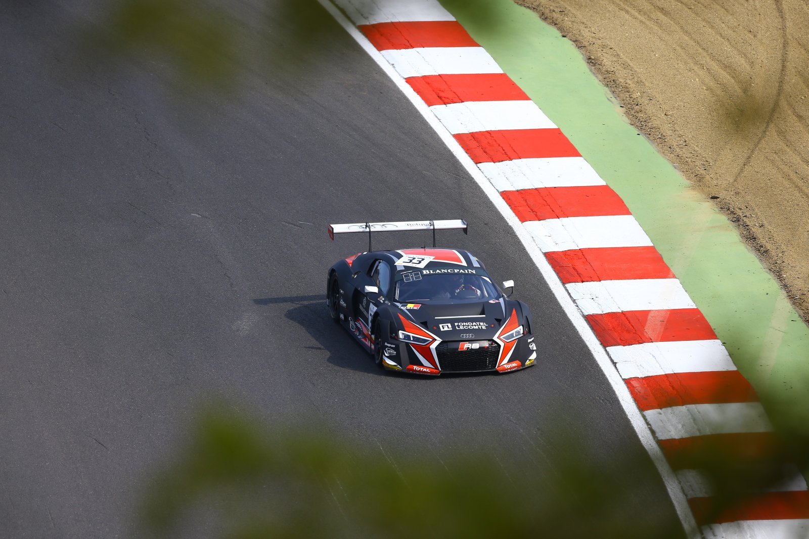 Christopher Mies puts Belgian Audi Club Team WRT R8 on top