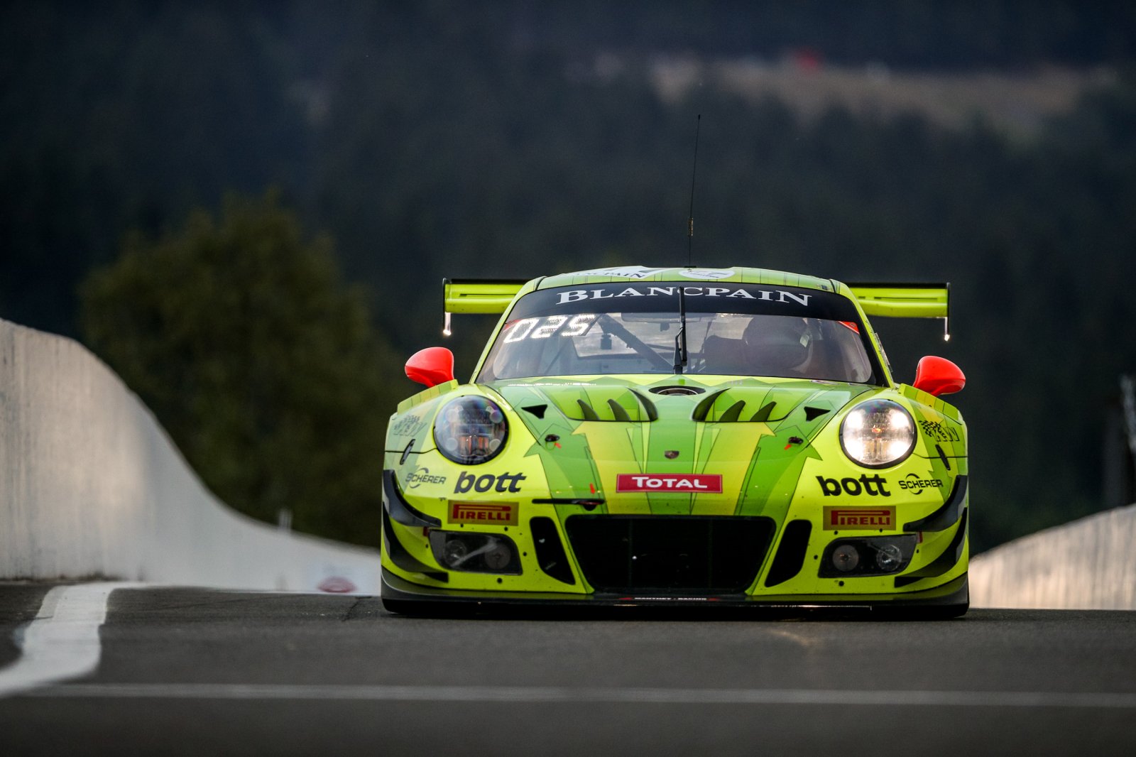 Porsche confirms expanded Blancpain GT Series assault for 2019