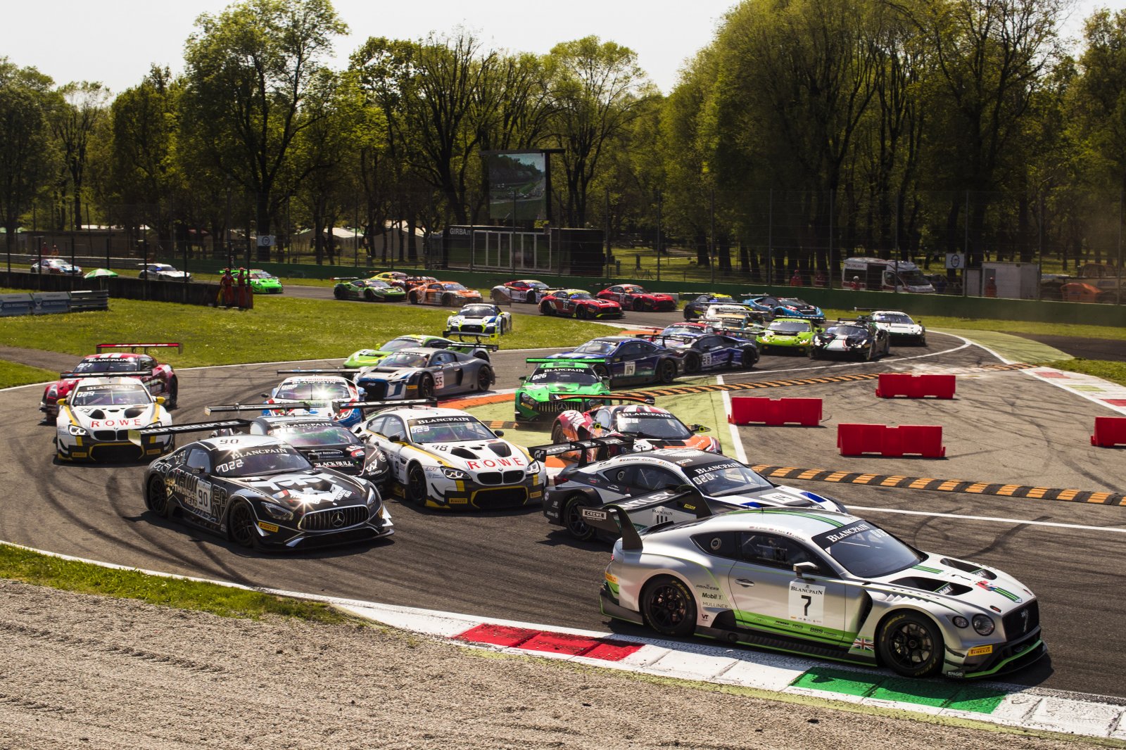Pengeudlån Airfield Turist BENTLEY MOTORSPORT ANNOUNCES EXPANDED ENDURANCE PROGRAMME FOR 2019 |  Fanatec GT World Challenge Europe Powered by AWS