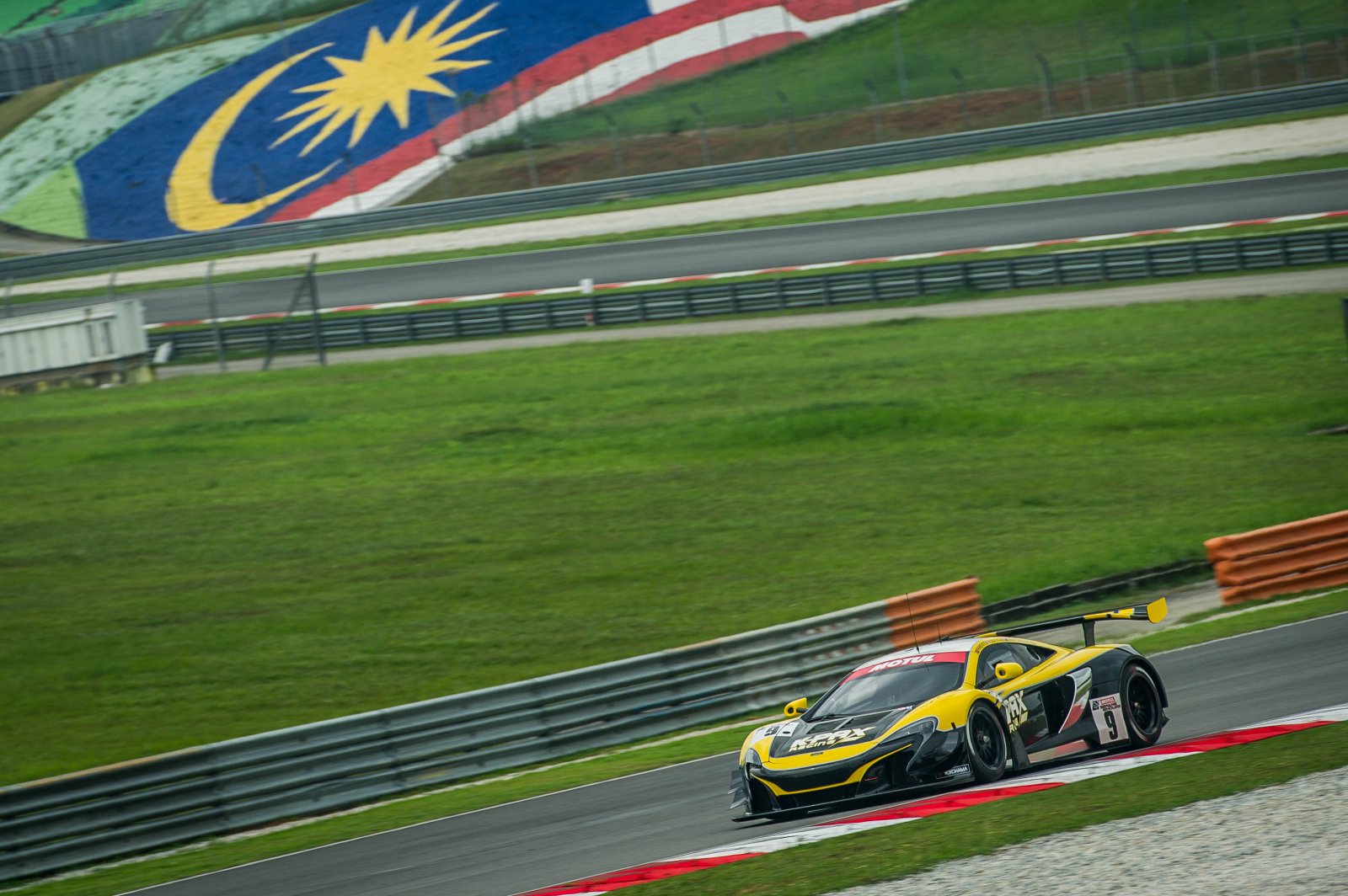 FP3: Top-5 separated by only two tenths