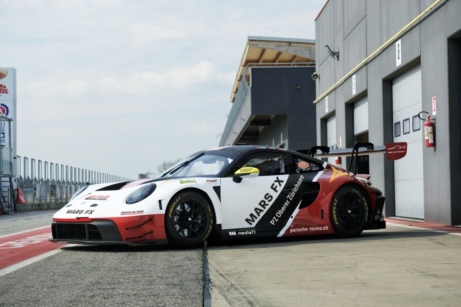 Centri Porsche Ticino graduates to Fanatec GT Europe with Jacoma / Fontana / Leutwiler