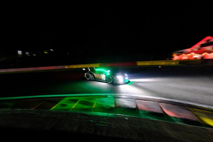 8-Hour Update: Lamborghini en Audi blijven haasje-over spelen in spannend duel