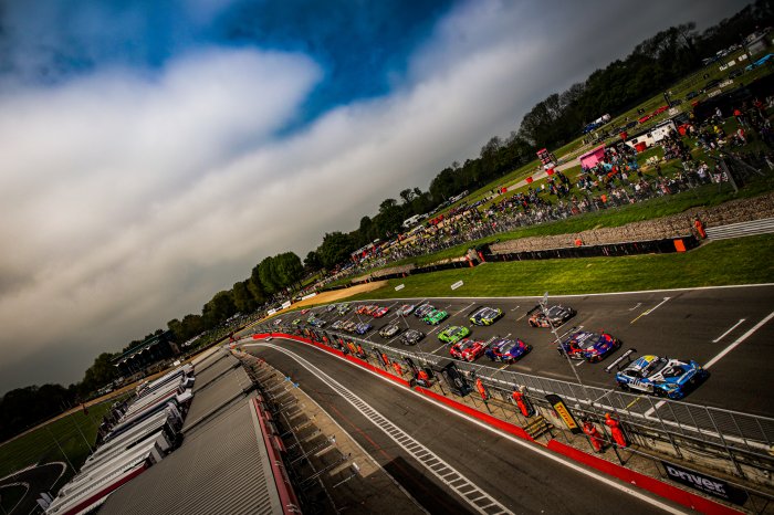 Marciello and Boguslavskiy launch Fanatec GT Europe Sprint Cup title bid in style with season-opening victory at Brands Hatch