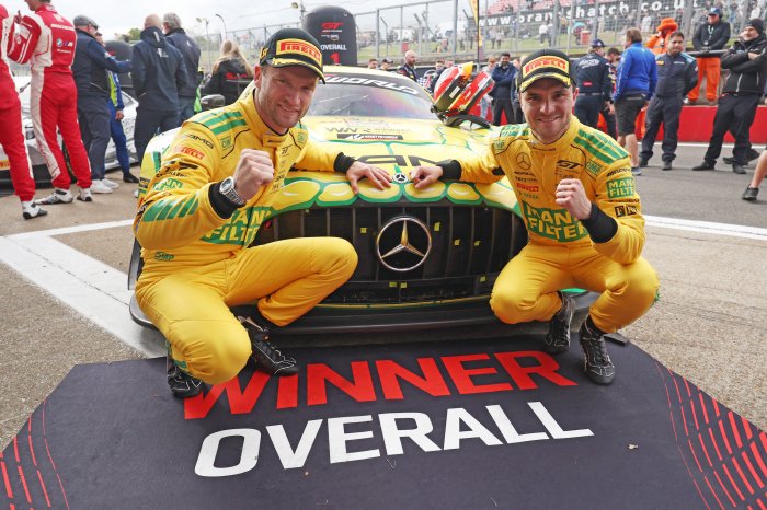 Auer and Engel launch Sprint Cup title defence with Race 2 victory at Brands Hatch