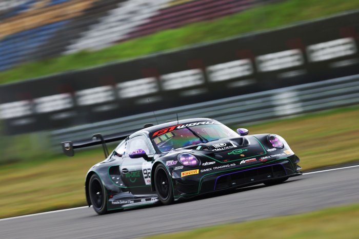 FREE PRACTICE: Heinemann puts Herberth on top at home
