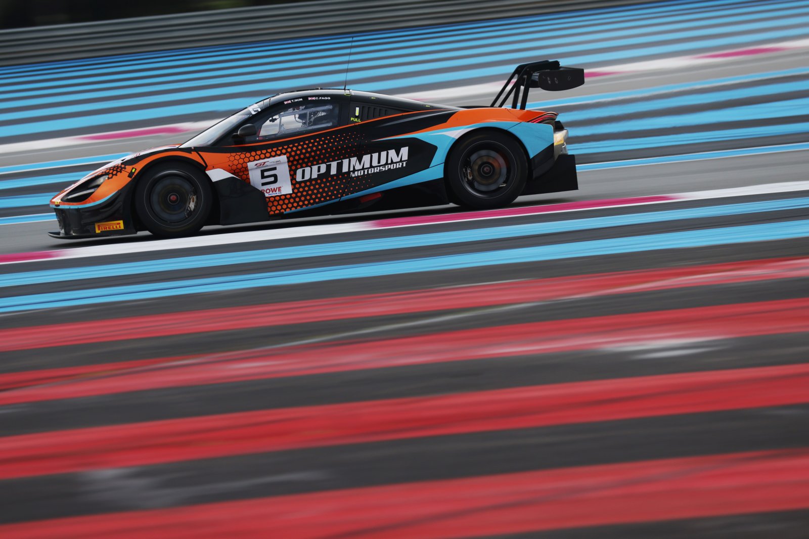 2025 ENTRY: Optimum confirms all-rookie line-up for McLaren assault