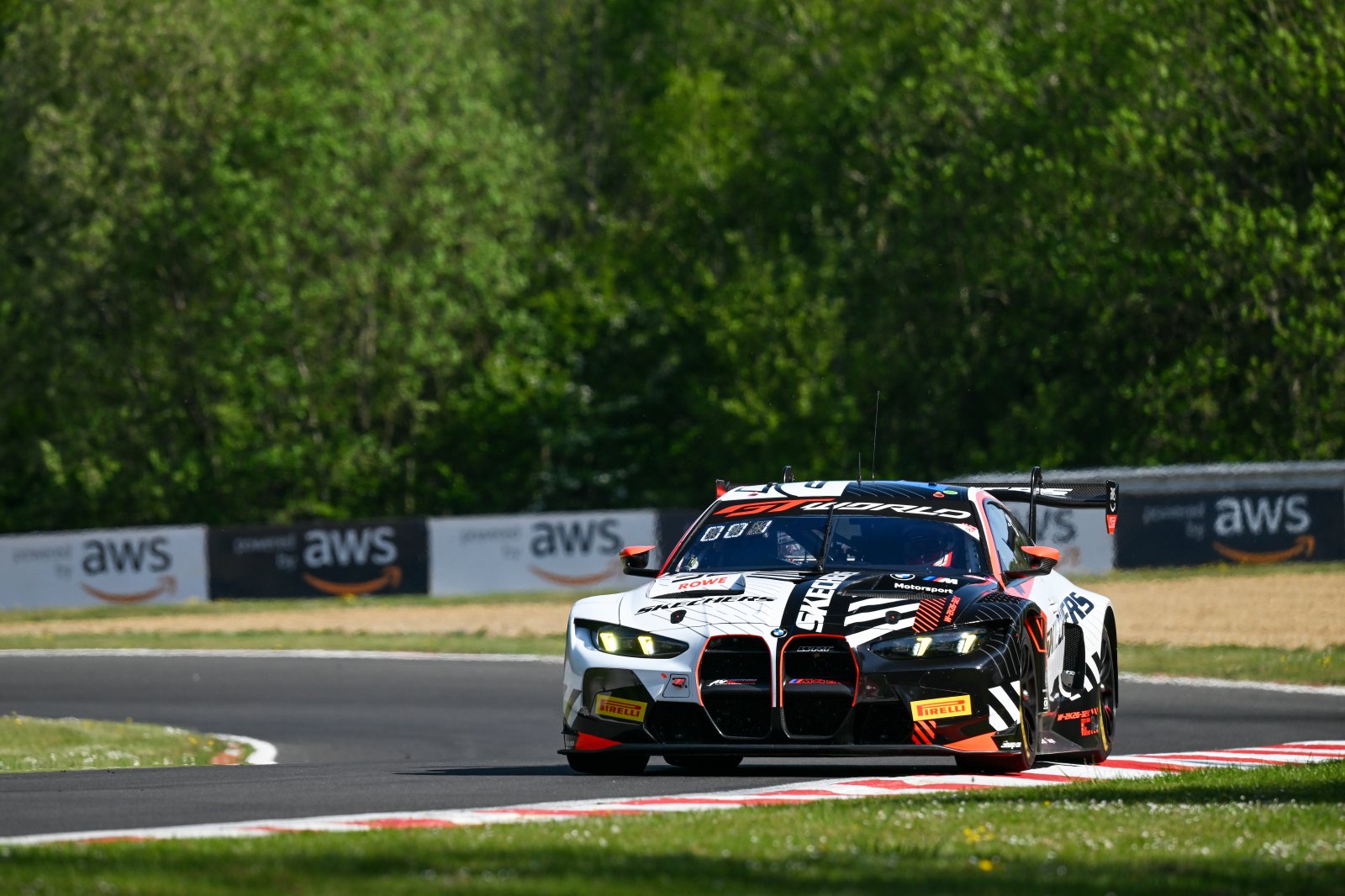 FREE PRACTICE 1: Team WRT fast out of the blocks to launch title defence