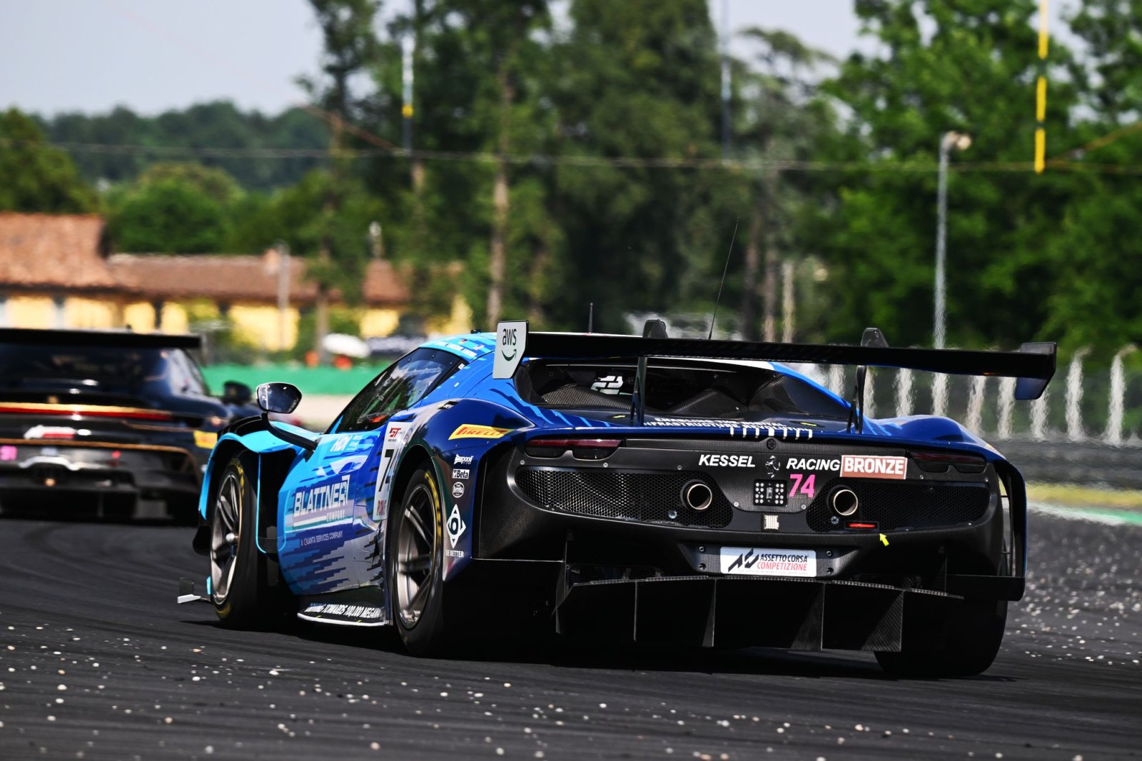 BRONZE TEST: Defending champ Blattner fastest in shortened session