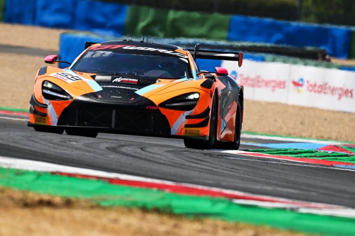 MAGNY-COURS TEST: MacDonald fastest for Garage 59 McLaren