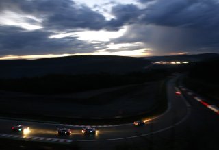 NIGHT TRACK ATMOSPHERE